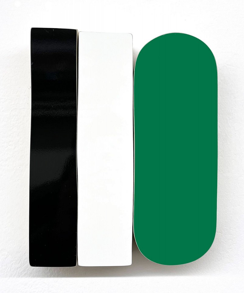 Andrew Zimmerman
Black White Green, 2023
ZIM1092
Automotive paint on wood, 10 x 8 x 2 inches