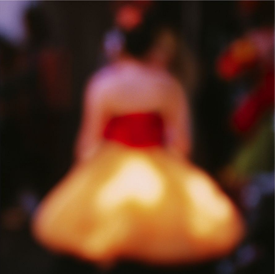 John Huggins (LA)
Party Dress, Sydney, Australia, ed. of 23, 2004
HUGG288
pigment print, 36 x 36 inch paper / 32 x 32 inch image, ed. of 23 | 53 x 53 inch paper, ed. of 7