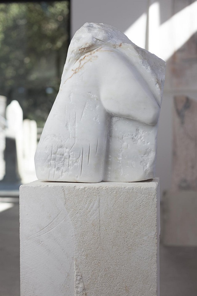 Jane Rosen
Horse Relief, 2017
ROSEN304
white marble and limestone, 43 x 14 x 10 inches
figure: 19 x 15 x 8 inches
base: 24 x 14 x 10 inches